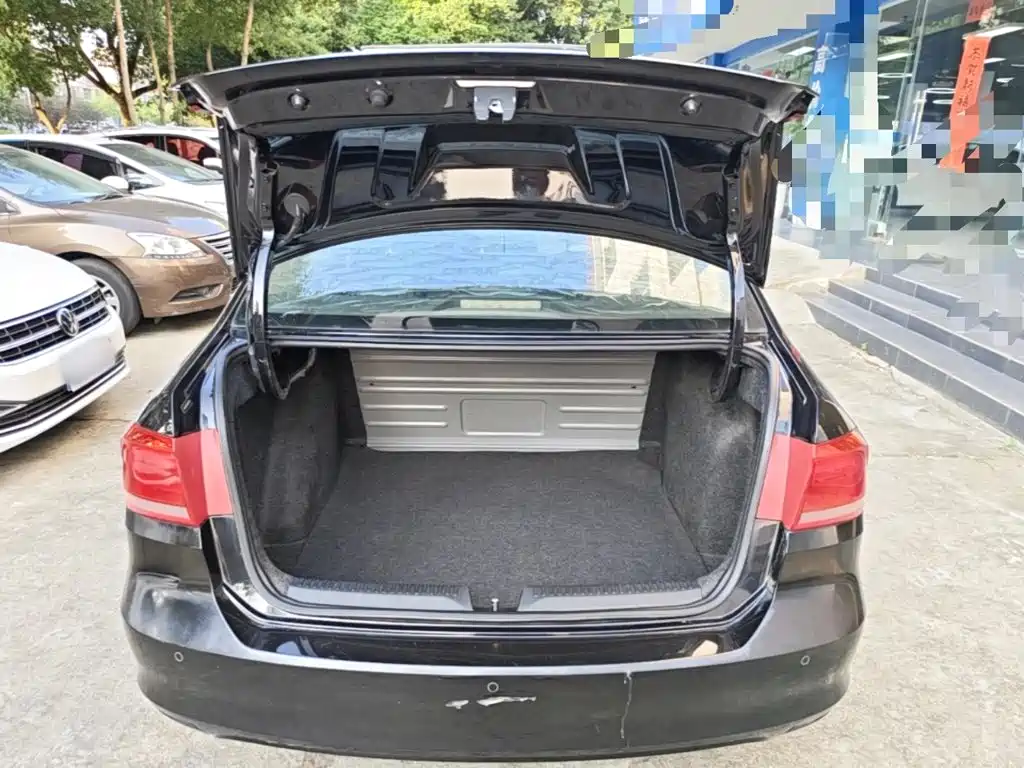 Volkswagen Santana — миниатюра 19