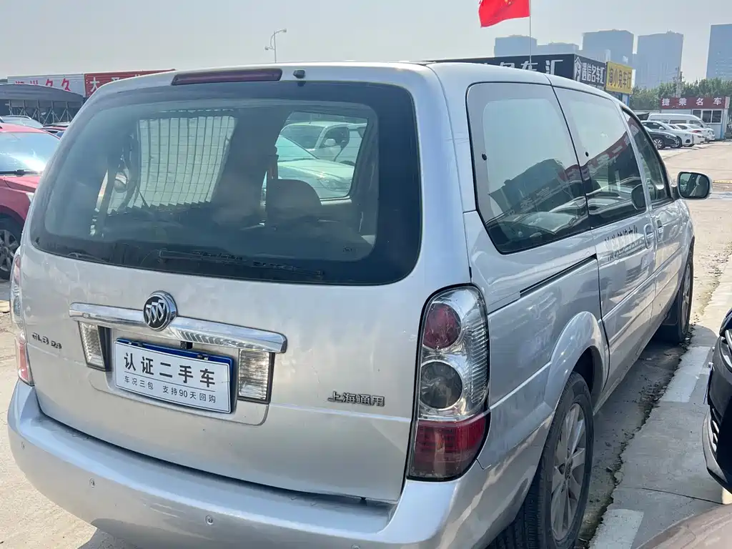 Buick GL8 2013 2.4L Comfort