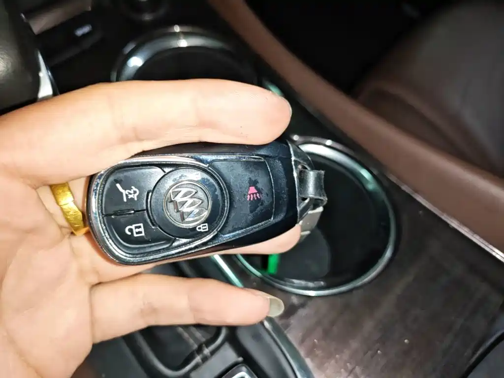 Buick Envision Plus — миниатюра 9
