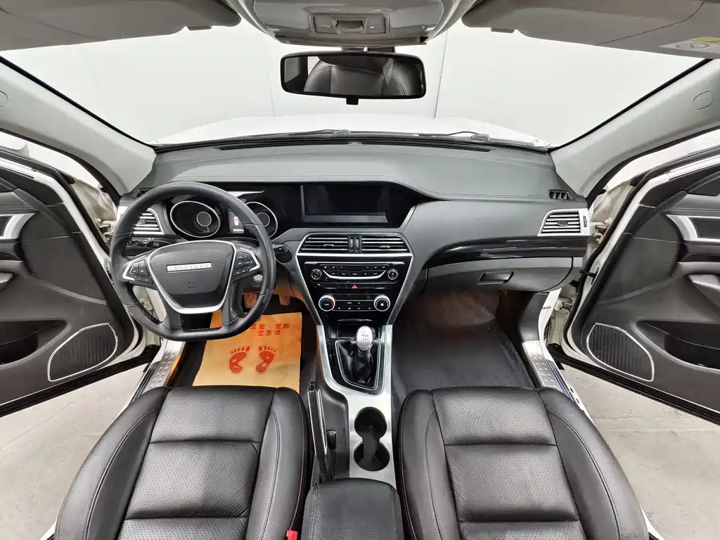Changfeng CS10 2015 2.0T MT