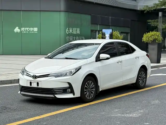 TOYOTA COROLLA 2017