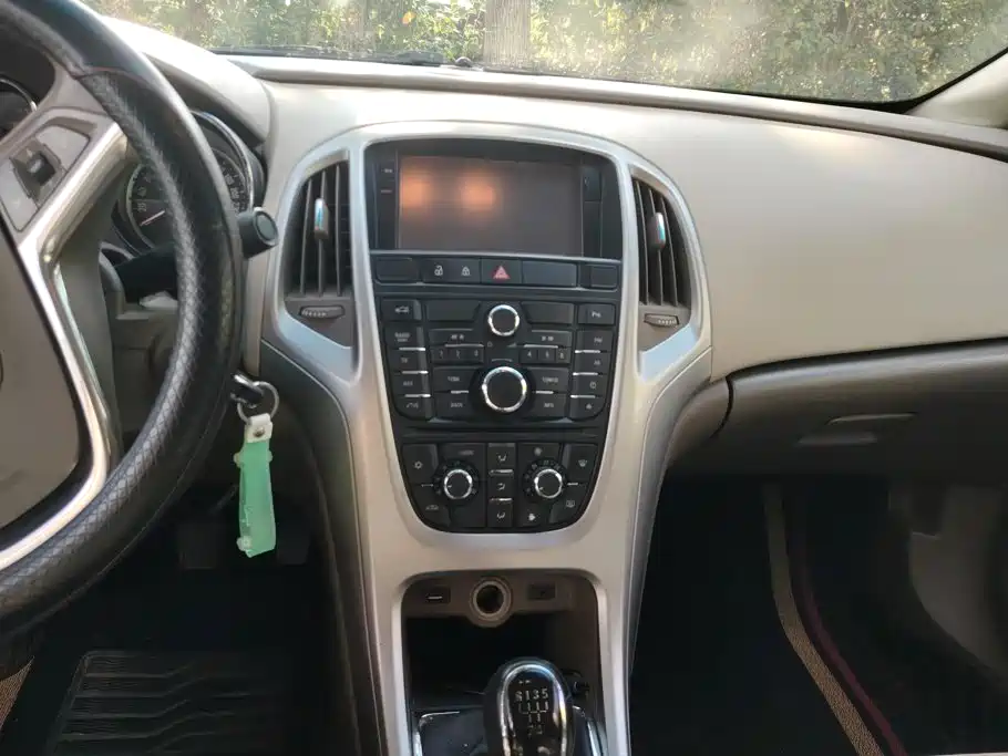 Buick Excelle — миниатюра 13