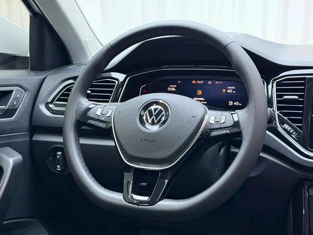 Volkswagen T-Roc 280TSI DSG 2WD Comfort Enjoy PLUS, фото 8