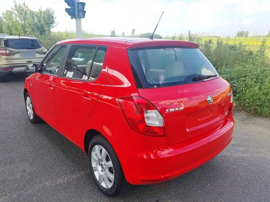 Skoda Fabia — миниатюра 5