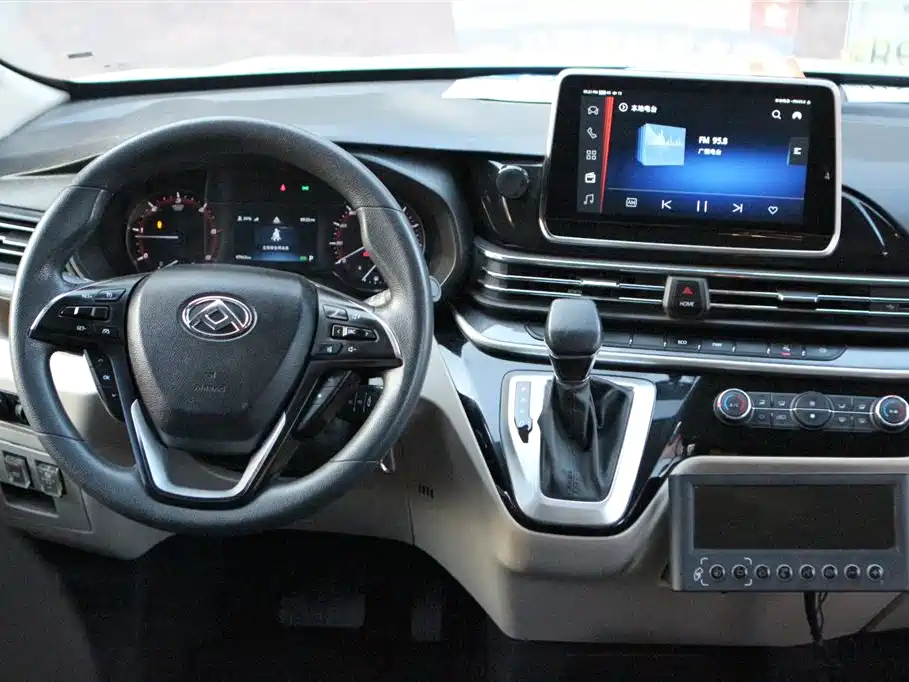 SAIC MAXUS XINTU V90