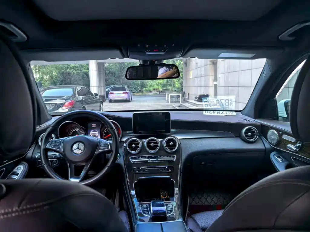 Mercedes-Benz GLC — миниатюра 9