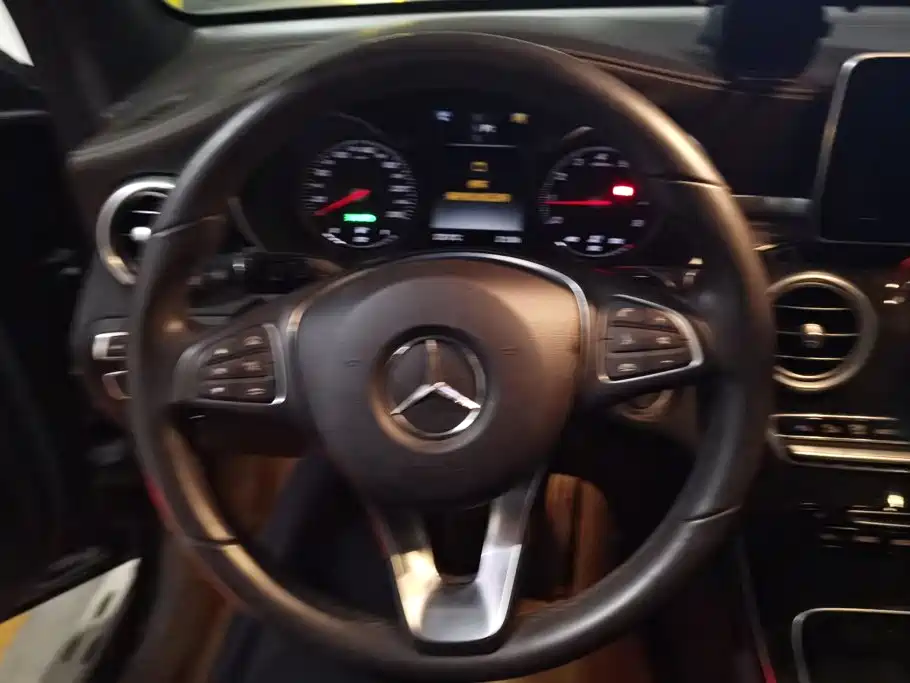 Mercedes-Benz GLC — миниатюра 15