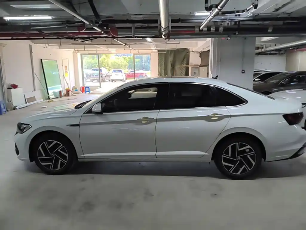 Volkswagen Sagitar — миниатюра 25