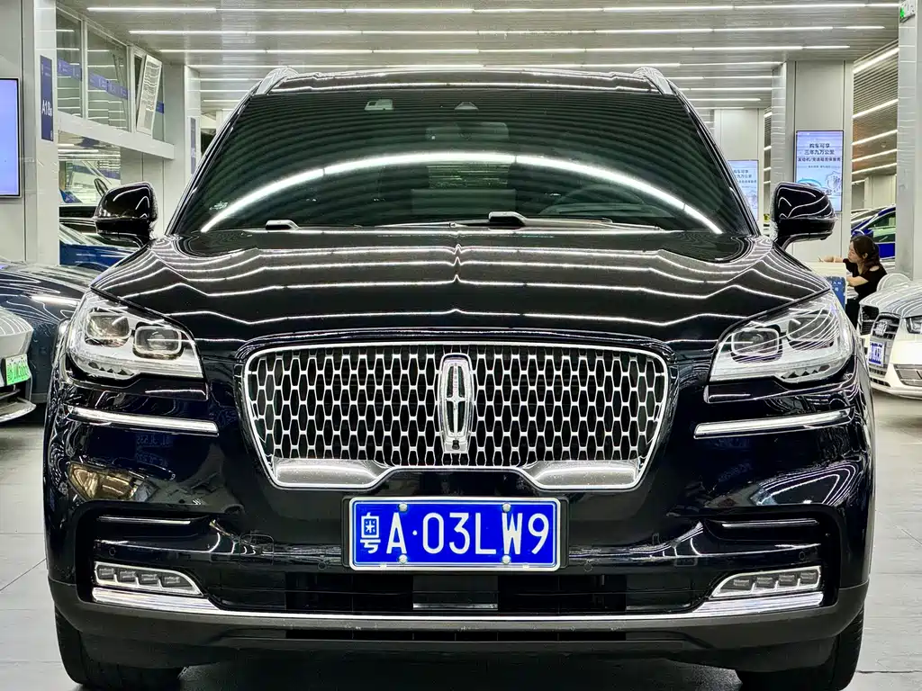 Lincoln Aviator — миниатюра 2