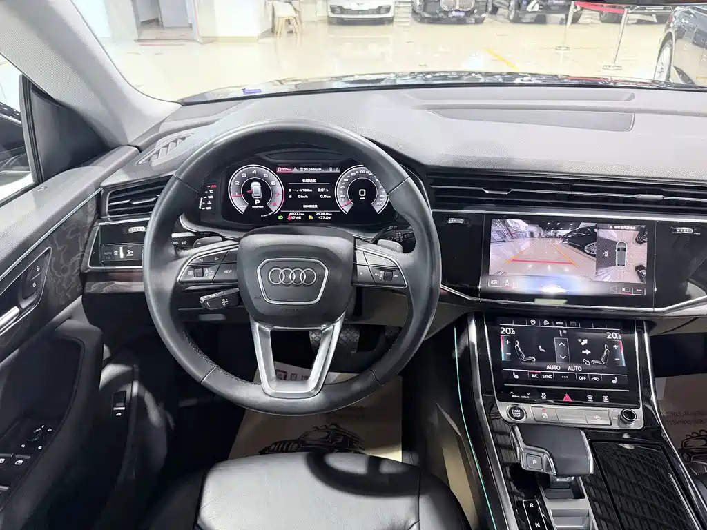 Audi Q8 — миниатюра 12