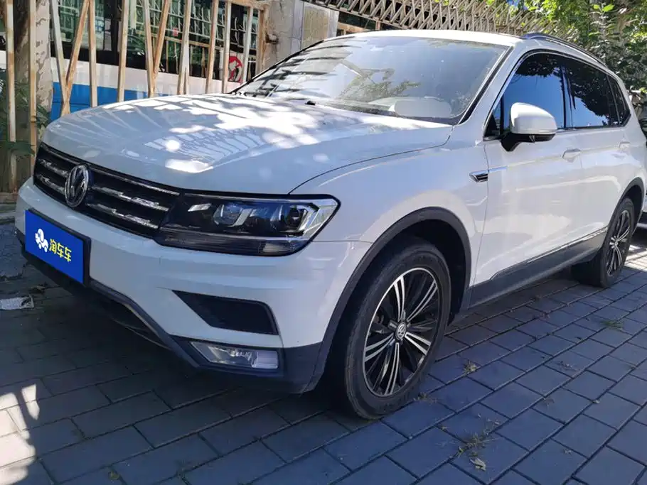 Volkswagen Tiguan L
