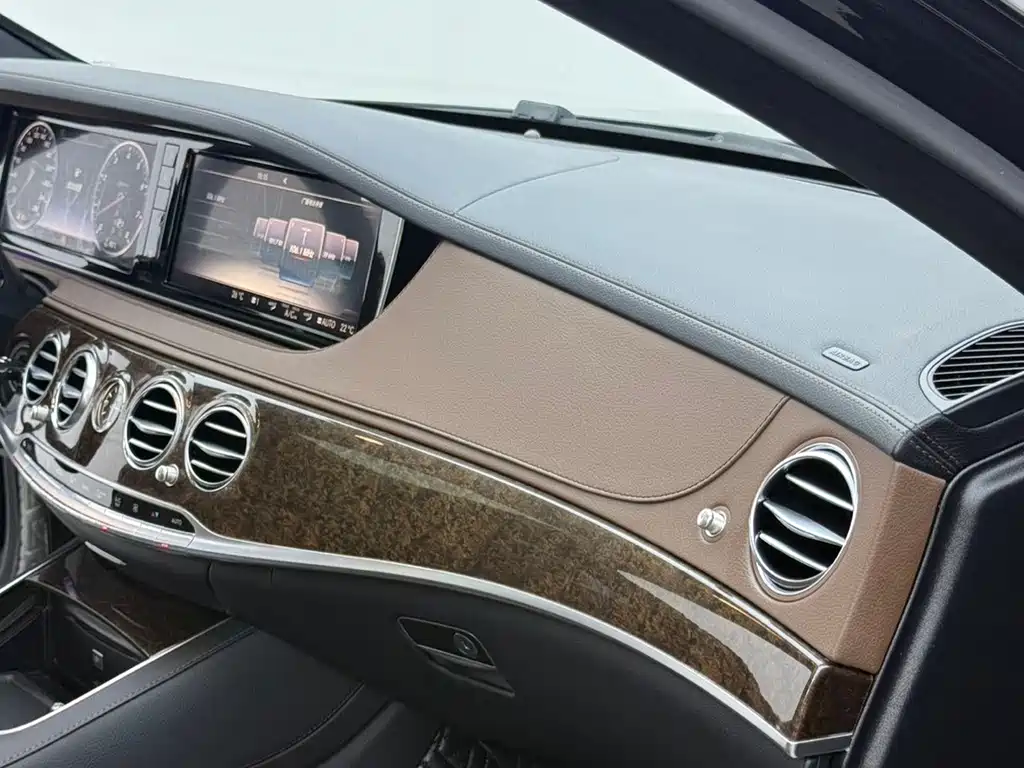Mercedes-Benz S-Class — миниатюра 9