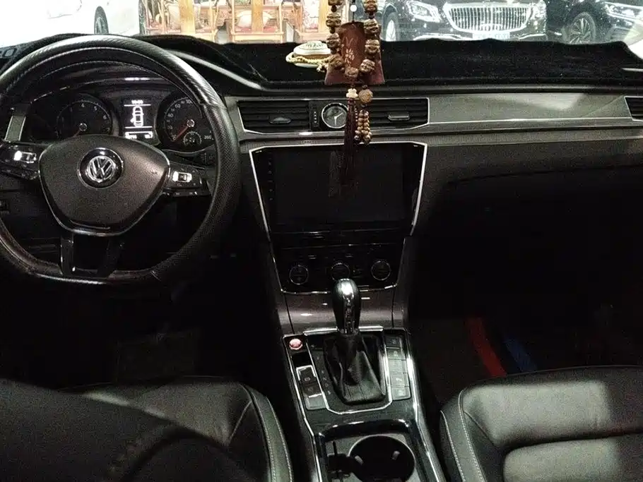 Volkswagen Passat — миниатюра 12