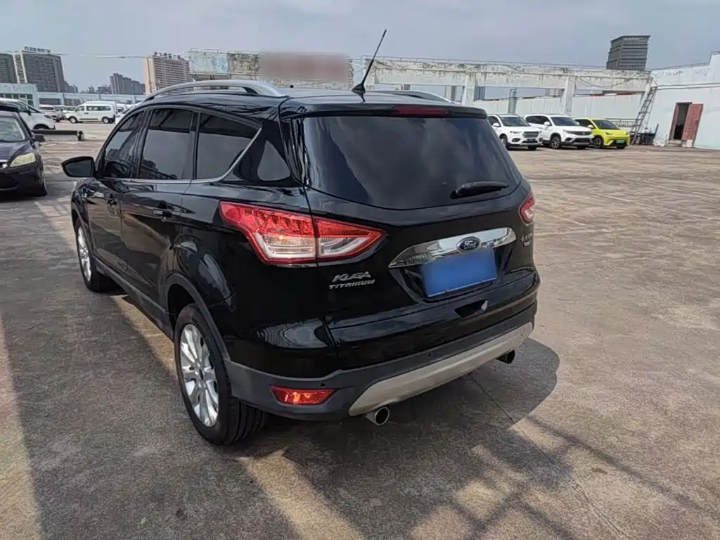 Ford Kuga — миниатюра 23