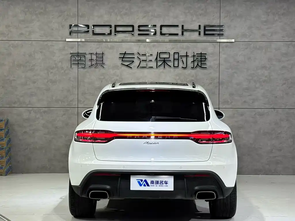 Porsche Macan — миниатюра 4
