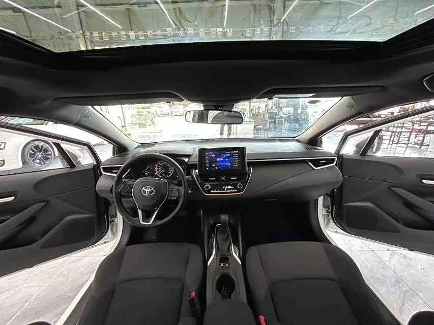 Toyota Levin 1.2 л 2024 г. Белый, пробег 25000 км
