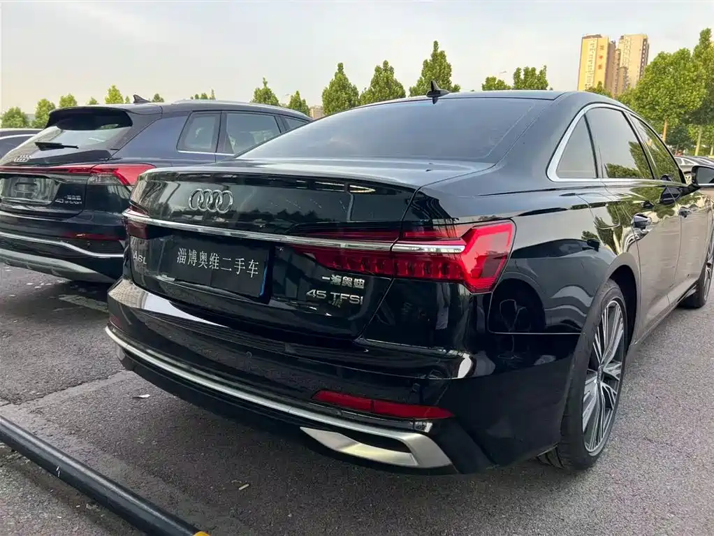 Audi A6L 2025 45 TFSI