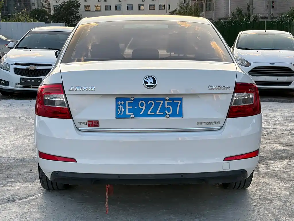 Skoda Octavia — миниатюра 4