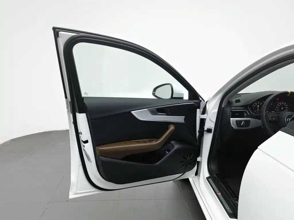 Audi A4L — миниатюра 8