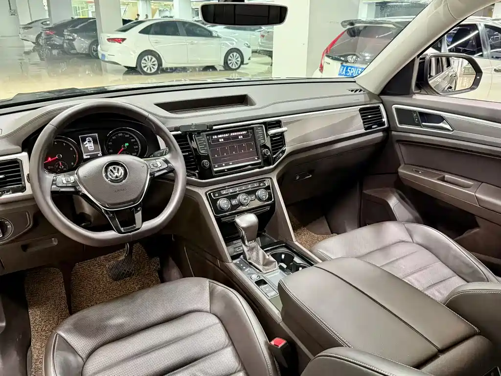 Volkswagen Teramont — миниатюра 5