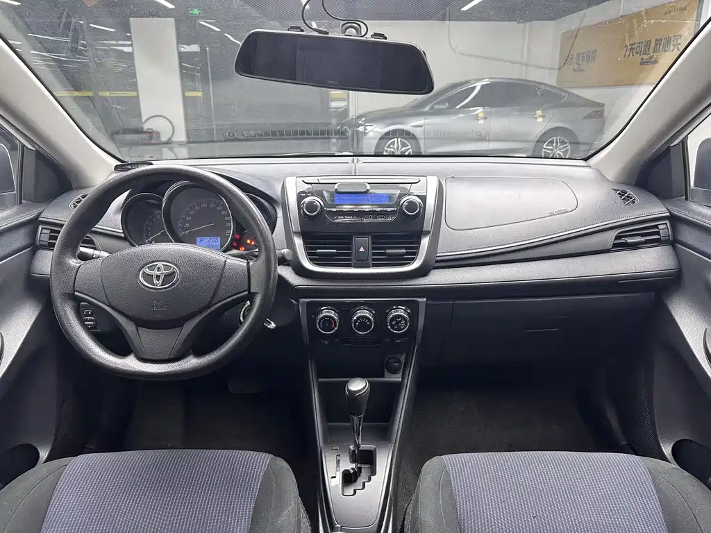 TOYOTA YARIS L TO ENJOY