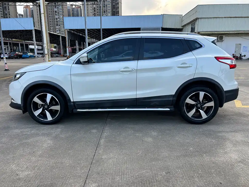 Nissan Qashqai 2017 2.0L CVT Elite V