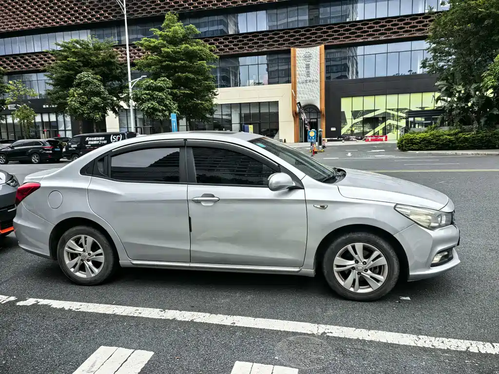 GAC Motor Trumpchi GA3S — миниатюра 4