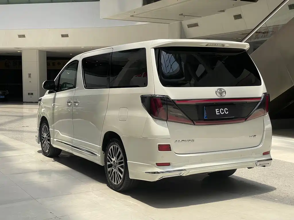 Toyota Alphard 2012 3.5L Luxury