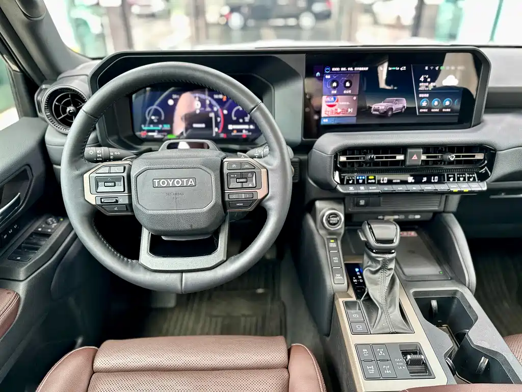 Toyota Land Cruiser Prado 2025 2.4T WX 5 мест