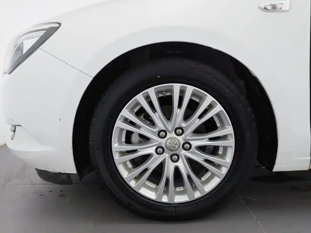 Buick Excelle — миниатюра 17
