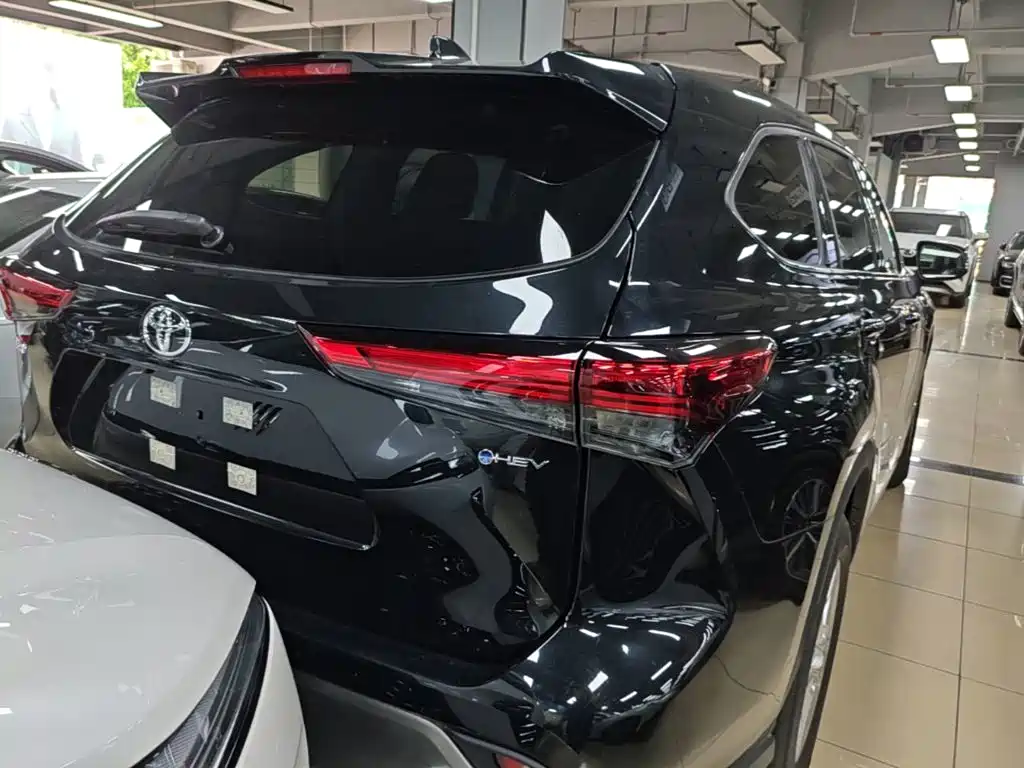 Toyota Highlander 2026 2.5L Elite 5 мест