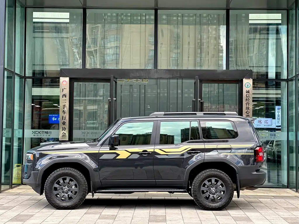 Toyota Land Cruiser Prado 2025 2.4T WX 5 мест