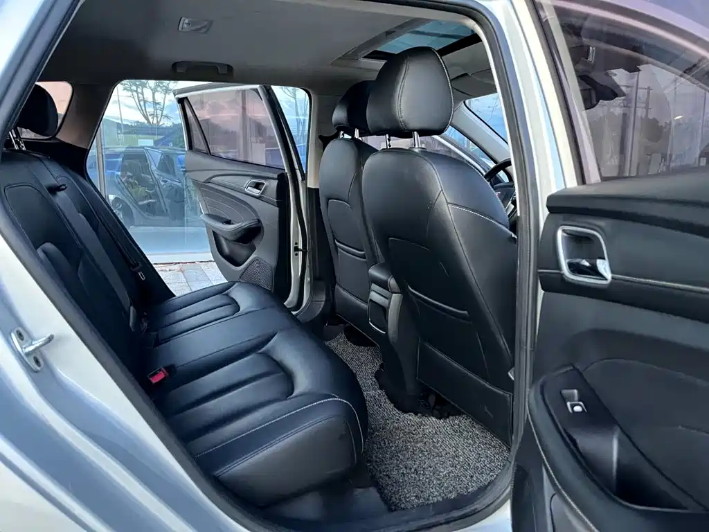 Roewe Ei5 — миниатюра 11