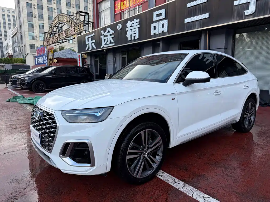 Audi Q5L Sportback — миниатюра 2