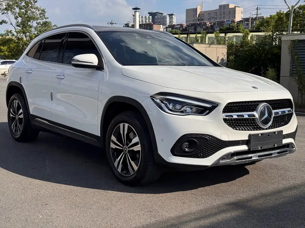 Mercedes-Benz GLA — миниатюра 3