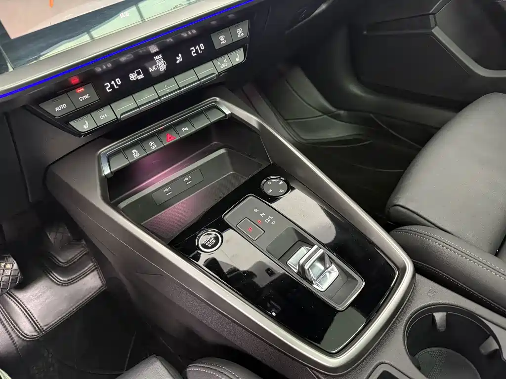 Audi A3 — миниатюра 12
