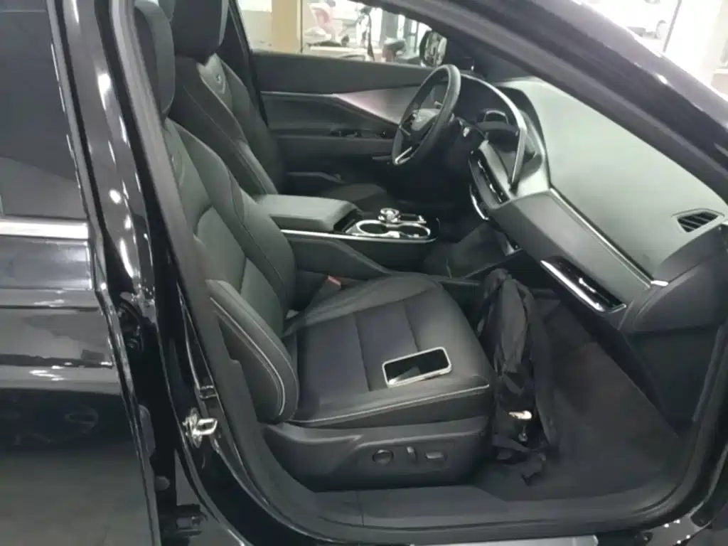Cadillac GT4 — миниатюра 25