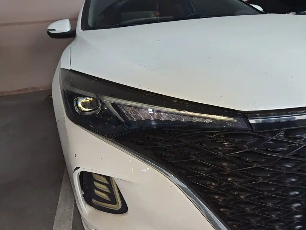 Changan Eado — миниатюра 7