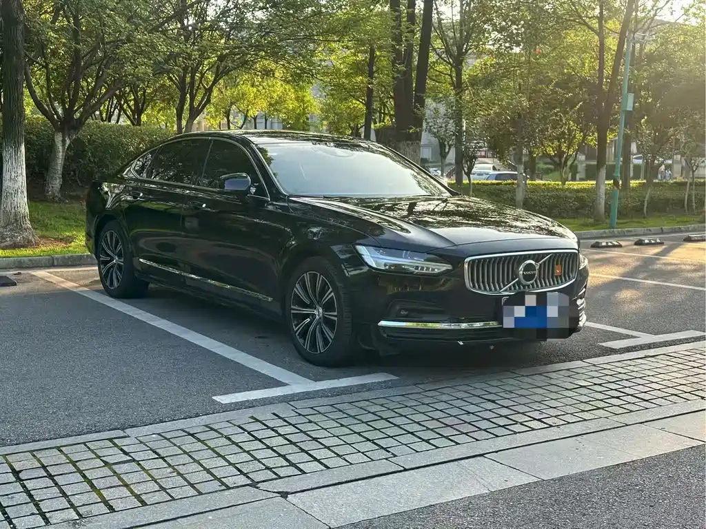 Volvo S90 2021 B5 Luxury