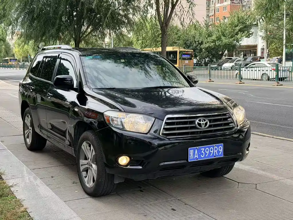 Toyota Highlander — миниатюра 2