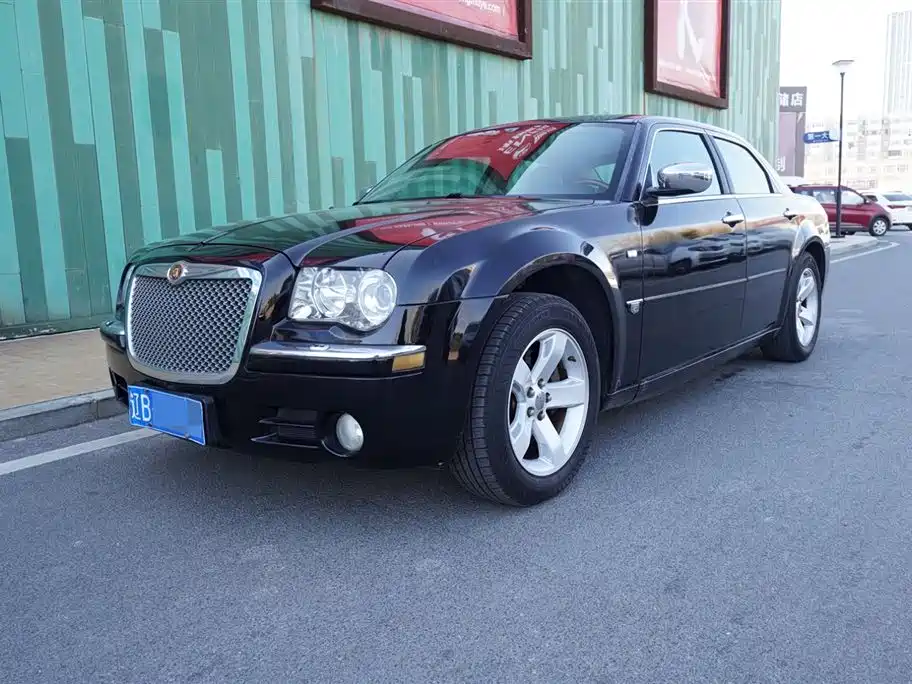 Купить Chrysler 300C