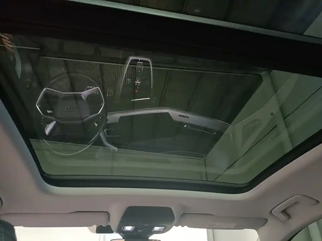 Audi Q5 e-tron — миниатюра 18