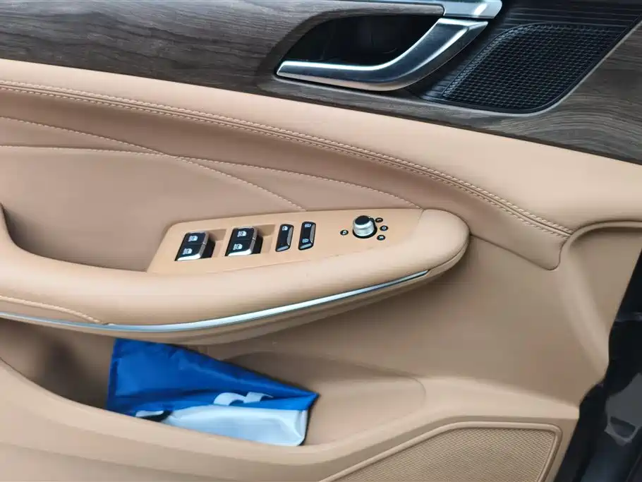 BLUE ELECTRIC BLUE ELECTRIC E5