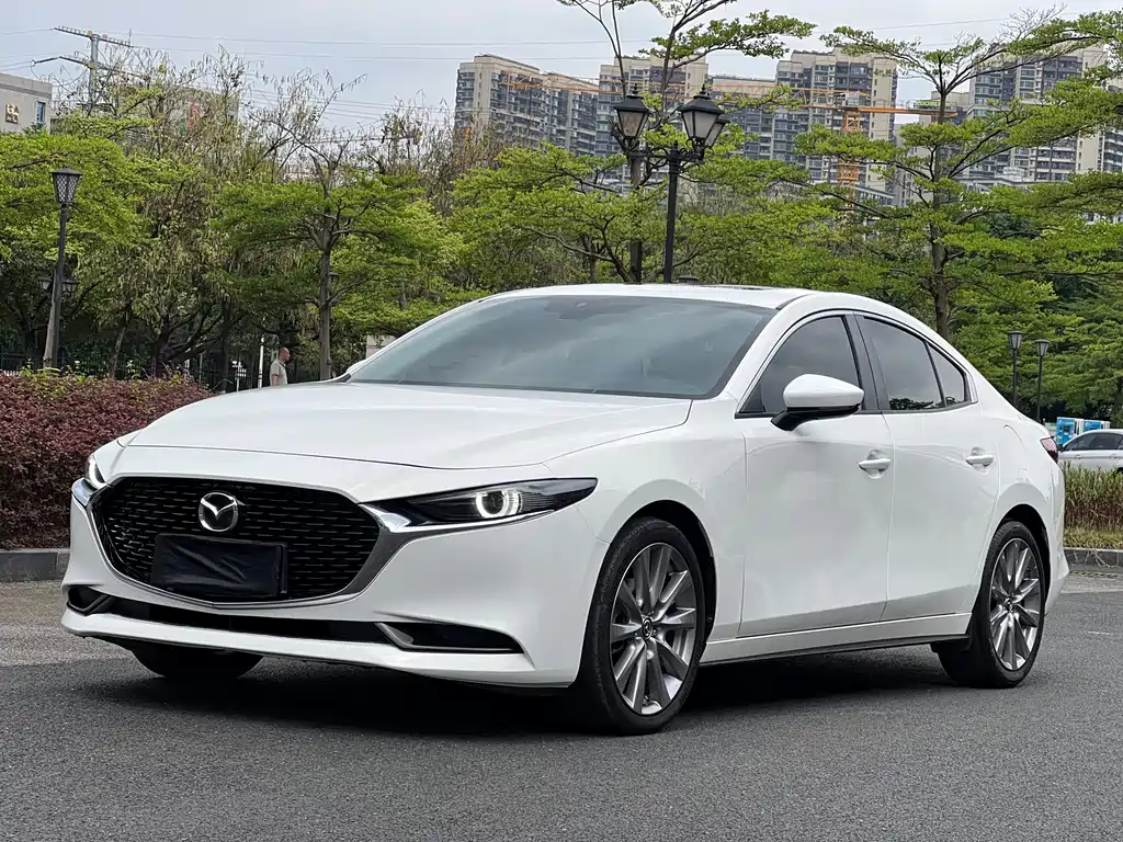 Mazda 3 Axela 2021