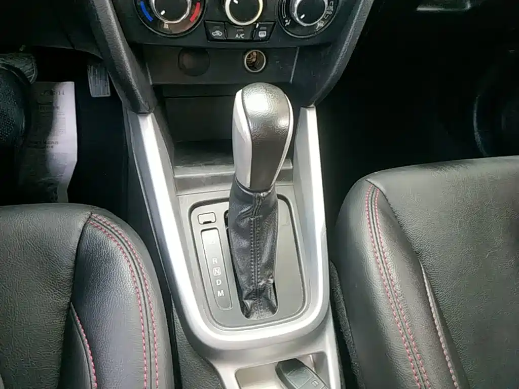 Suzuki Vitara — миниатюра 14