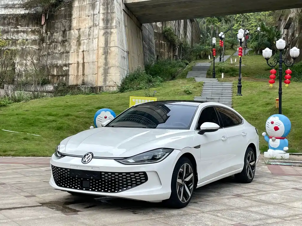 Купить Volkswagen Lamando