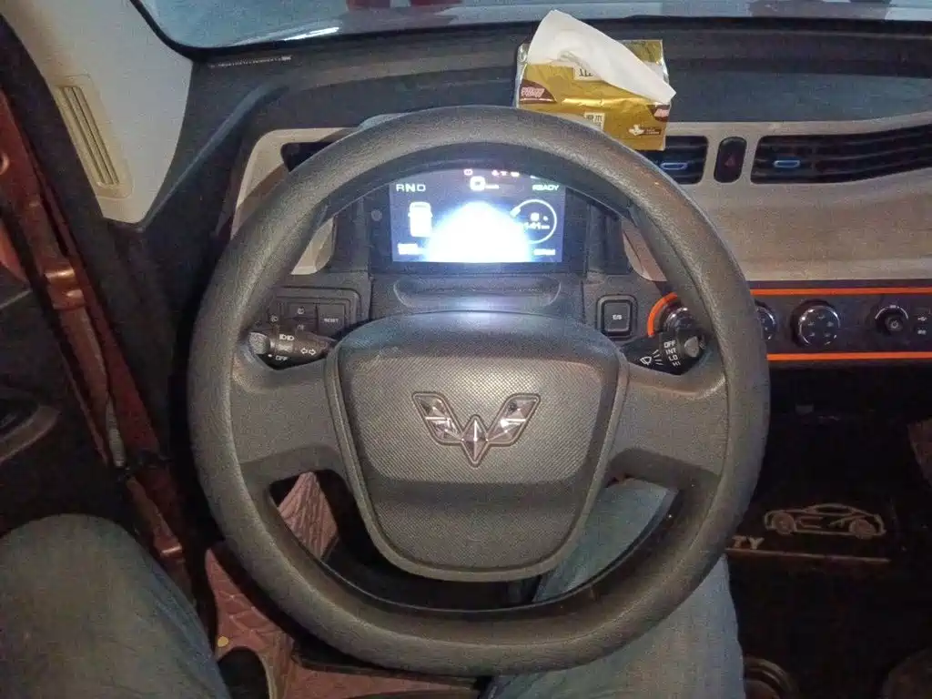 Wuling MINIEV — миниатюра 6