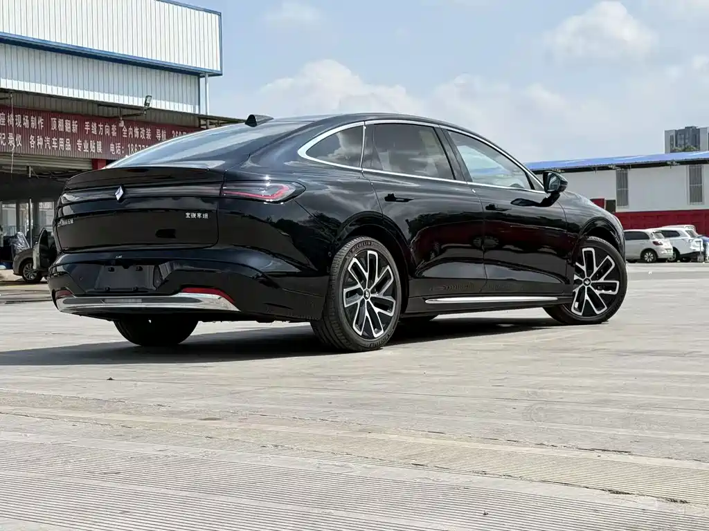 Baojun Xiangjing — миниатюра 7