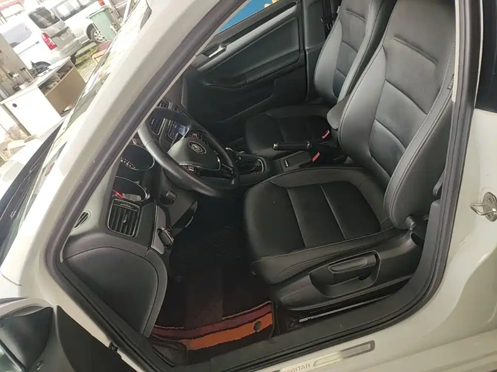 Volkswagen Sagitar — миниатюра 15