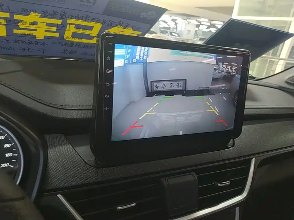 Wuling Hongguang S3 — миниатюра 13